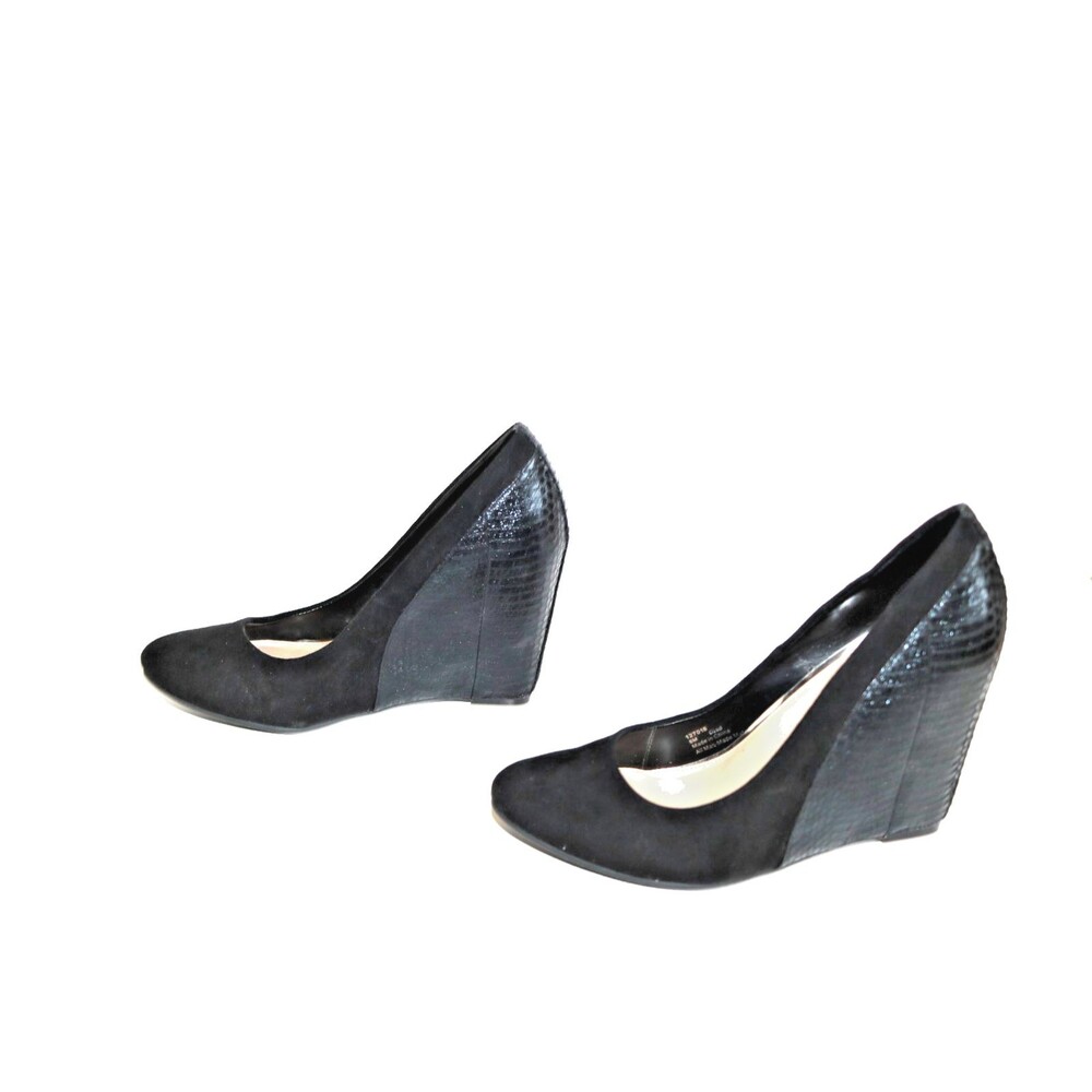 Michael Shannon BLACK Faux Suede Wedge Pump with Snake Print Heel Size 8